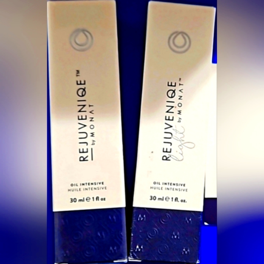 2 MONAT Set + Sample Brand New